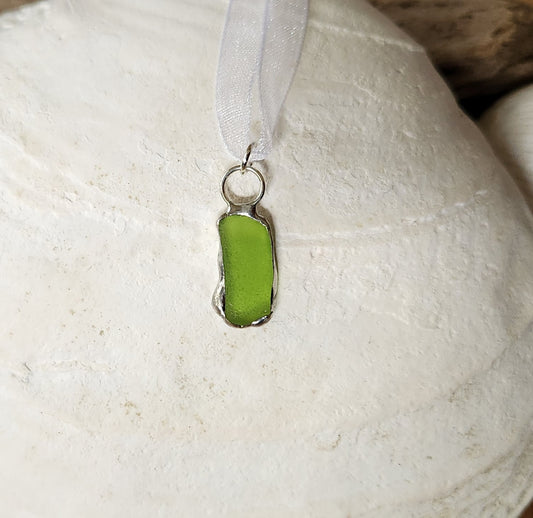 Stained-Glass-style green sea-glass charm